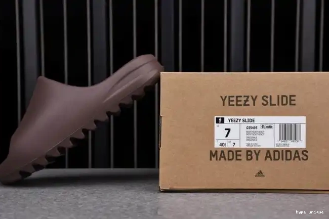 hype Adidas Soot Slide Yeezy G55495 0602